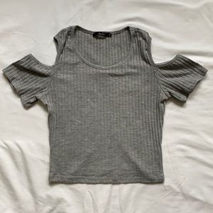 Shoulder cut sleeves